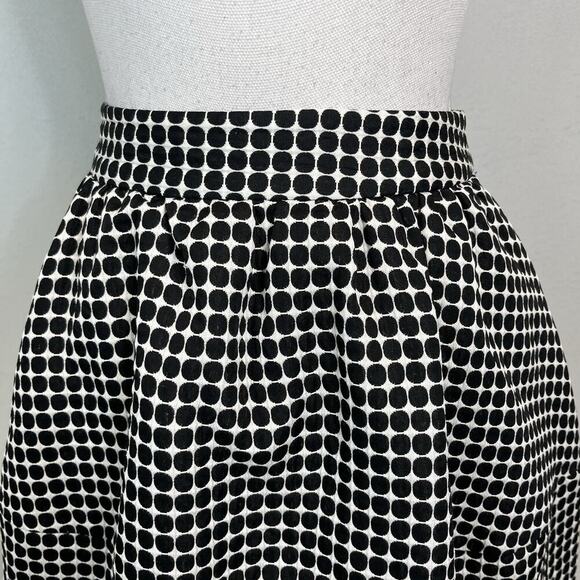 Express Skirt size 4 Black White Polka Dots Above Knee Pleated College Disney - Picture 2 of 7